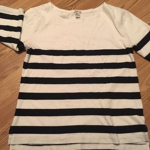 Forever 21 Navy Blue and white striped shirt. Lg